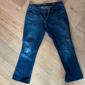 1/$8 Womens  levi’s bootcut modern rise skinny jeans size 31 curvy